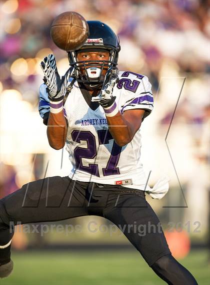Thumbnail 1 in Marvin Ridge vs Ardrey Kell photogallery.