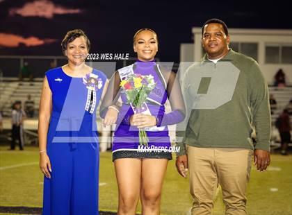 Thumbnail 1 in DeSoto Central (Senior Night) photogallery.