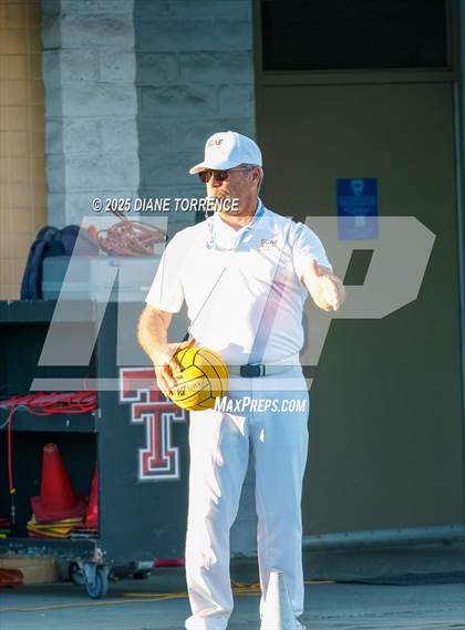 Thumbnail 2 in Santa Ana vs Tustin (CIF SS Division 4 Round 1) photogallery.