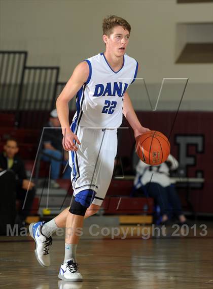 Thumbnail 1 in Dana Hills vs. El Camino (MaxPreps Holiday Classic) photogallery.