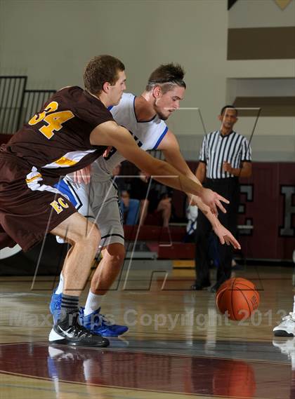 Thumbnail 2 in Dana Hills vs. El Camino (MaxPreps Holiday Classic) photogallery.