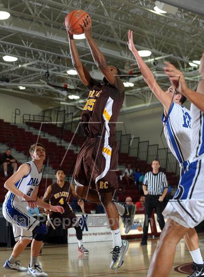 Thumbnail 3 in Dana Hills vs. El Camino (MaxPreps Holiday Classic) photogallery.