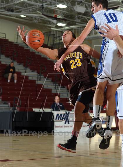 Thumbnail 3 in Dana Hills vs. El Camino (MaxPreps Holiday Classic) photogallery.