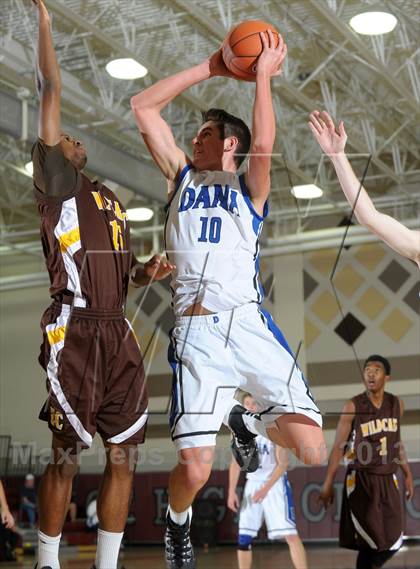 Thumbnail 3 in Dana Hills vs. El Camino (MaxPreps Holiday Classic) photogallery.