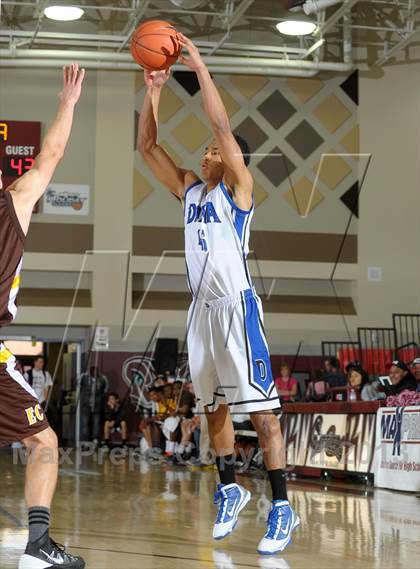 Thumbnail 3 in Dana Hills vs. El Camino (MaxPreps Holiday Classic) photogallery.