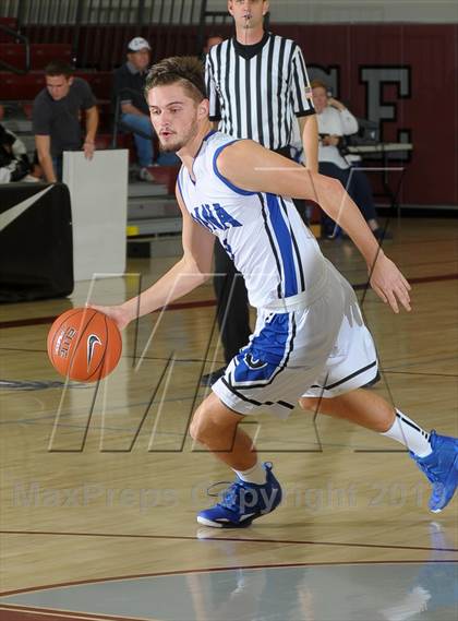 Thumbnail 1 in Dana Hills vs. El Camino (MaxPreps Holiday Classic) photogallery.