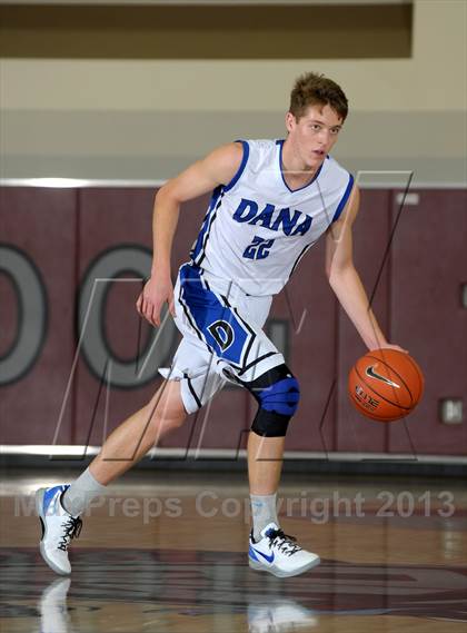 Thumbnail 2 in Dana Hills vs. El Camino (MaxPreps Holiday Classic) photogallery.