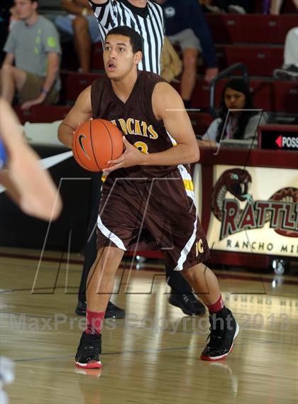 Thumbnail 3 in Dana Hills vs. El Camino (MaxPreps Holiday Classic) photogallery.