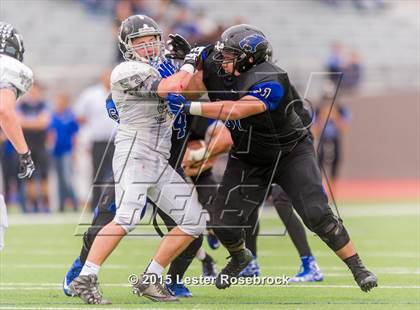 Thumbnail 3 in Vandegrift vs. Vela (UIL 5A Regional Playoffs) photogallery.