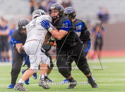 Thumbnail 2 in Vandegrift vs. Vela (UIL 5A Regional Playoffs) photogallery.