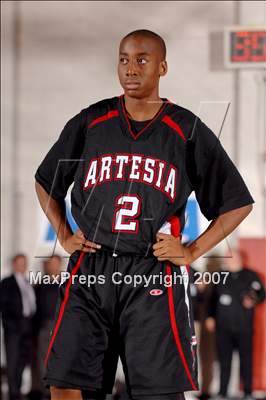 Thumbnail 2 in Artesia vs Mater Dei (Orange Holiday Classic) photogallery.