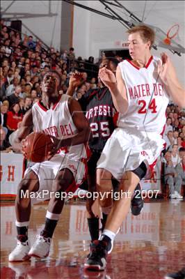 Thumbnail 2 in Artesia vs Mater Dei (Orange Holiday Classic) photogallery.