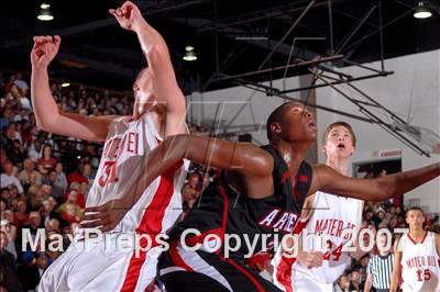 Thumbnail 3 in Artesia vs Mater Dei (Orange Holiday Classic) photogallery.