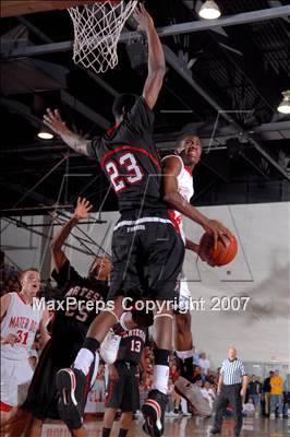 Thumbnail 3 in Artesia vs Mater Dei (Orange Holiday Classic) photogallery.