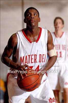 Thumbnail 3 in Artesia vs Mater Dei (Orange Holiday Classic) photogallery.