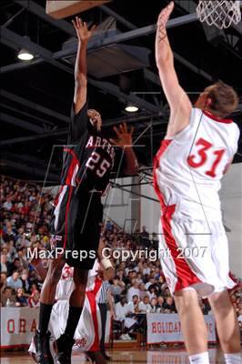 Thumbnail 2 in Artesia vs Mater Dei (Orange Holiday Classic) photogallery.