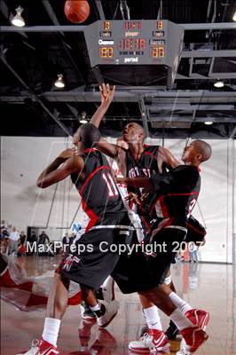 Thumbnail 1 in Artesia vs Mater Dei (Orange Holiday Classic) photogallery.