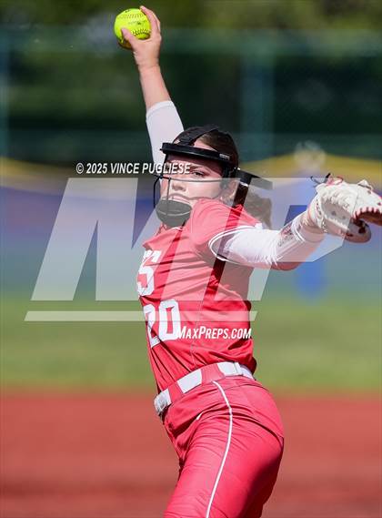 Thumbnail 1 in Garfield @ Stanwood (WIAA 3A 1/4 Finals) photogallery.