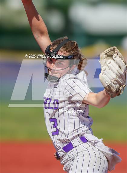 Thumbnail 1 in Garfield @ Stanwood (WIAA 3A 1/4 Finals) photogallery.