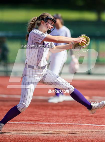 Thumbnail 1 in Garfield @ Stanwood (WIAA 3A 1/4 Finals) photogallery.