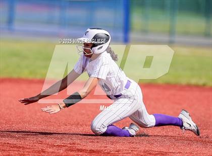 Thumbnail 1 in Garfield @ Stanwood (WIAA 3A 1/4 Finals) photogallery.