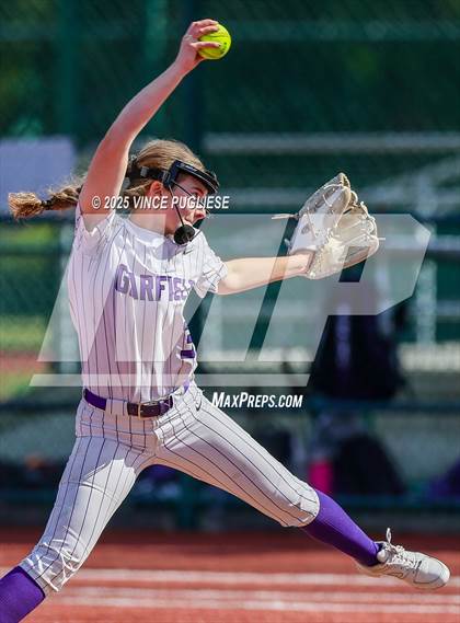 Thumbnail 3 in Garfield @ Stanwood (WIAA 3A 1/4 Finals) photogallery.