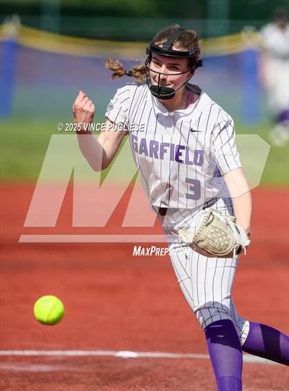 Thumbnail 3 in Garfield @ Stanwood (WIAA 3A 1/4 Finals) photogallery.