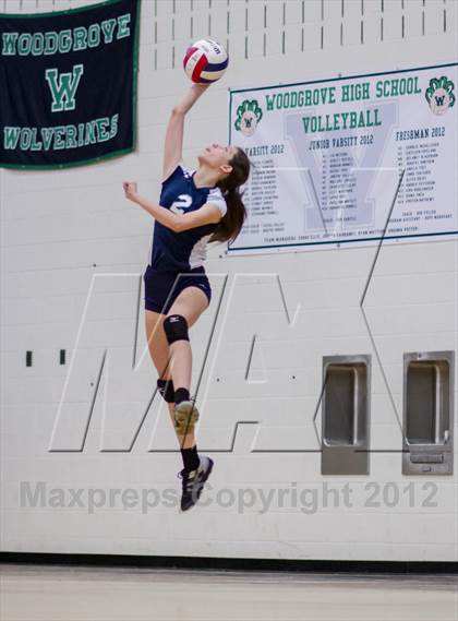 Thumbnail 1 in Woodgrove vs. Potomac Falls photogallery.