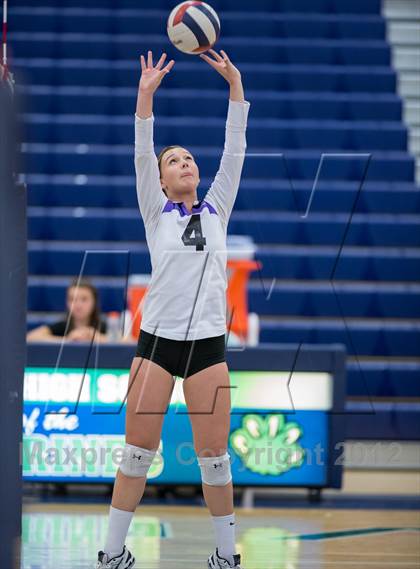 Thumbnail 3 in Woodgrove vs. Potomac Falls photogallery.