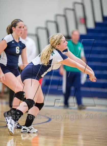 Thumbnail 2 in Woodgrove vs. Potomac Falls photogallery.