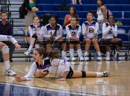 Thumbnail 3 in Woodgrove vs. Potomac Falls photogallery.