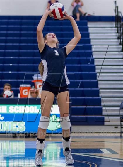 Thumbnail 2 in Woodgrove vs. Potomac Falls photogallery.