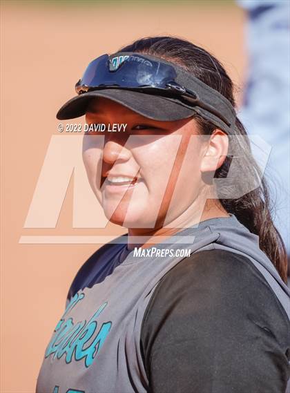 Thumbnail 1 in Highland vs. Hamilton photogallery.