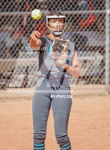 Thumbnail 1 in Highland vs. Hamilton photogallery.