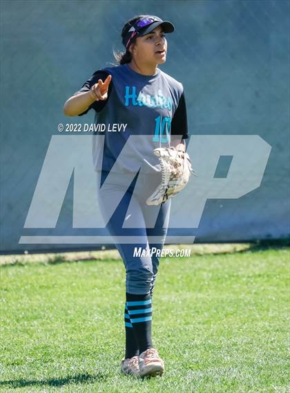 Thumbnail 2 in Highland vs. Hamilton photogallery.