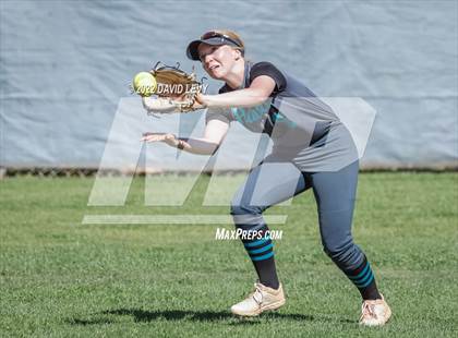 Thumbnail 3 in Highland vs. Hamilton photogallery.