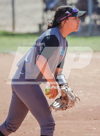 Thumbnail 3 in Highland vs. Hamilton photogallery.