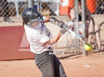 Thumbnail 3 in Highland vs. Hamilton photogallery.