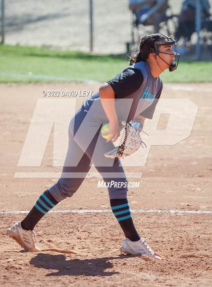 Thumbnail 3 in Highland vs. Hamilton photogallery.