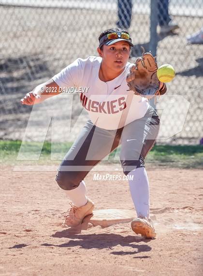 Thumbnail 1 in Highland vs. Hamilton photogallery.