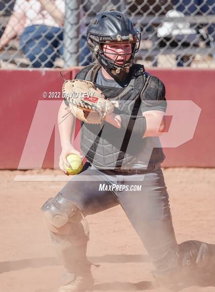 Thumbnail 1 in Highland vs. Hamilton photogallery.