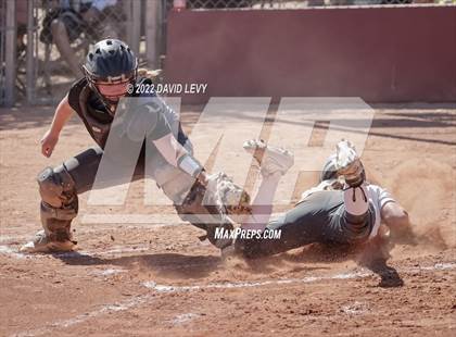 Thumbnail 1 in Highland vs. Hamilton photogallery.