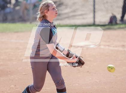 Thumbnail 1 in Highland vs. Hamilton photogallery.