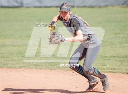 Thumbnail 3 in Highland vs. Hamilton photogallery.