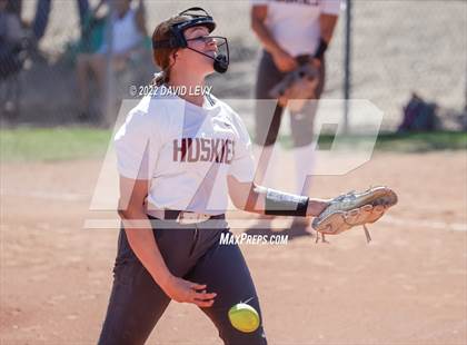 Thumbnail 3 in Highland vs. Hamilton photogallery.