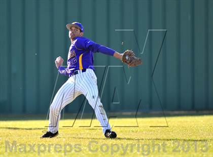 Thumbnail 1 in Farmersville vs Rockwall Christian (Farmersville Invitational) photogallery.