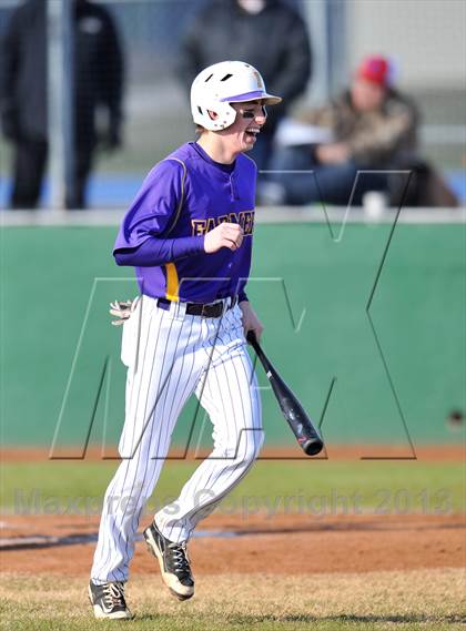 Thumbnail 3 in Farmersville vs Rockwall Christian (Farmersville Invitational) photogallery.