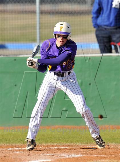 Thumbnail 2 in Farmersville vs Rockwall Christian (Farmersville Invitational) photogallery.