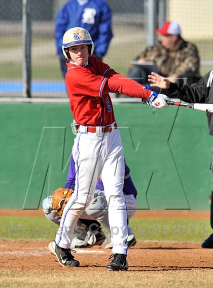 Thumbnail 2 in Farmersville vs Rockwall Christian (Farmersville Invitational) photogallery.