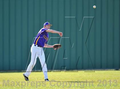 Thumbnail 3 in Farmersville vs Rockwall Christian (Farmersville Invitational) photogallery.